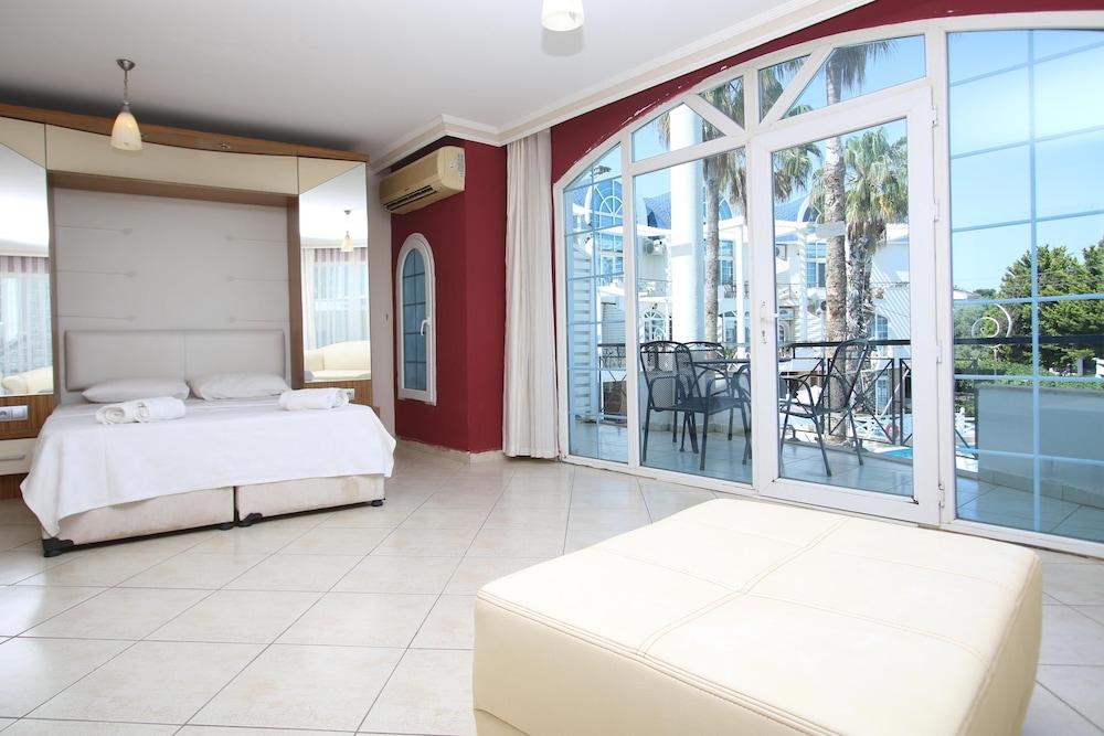 Seahorse Deluxe Hotel Дидим Экстерьер фото